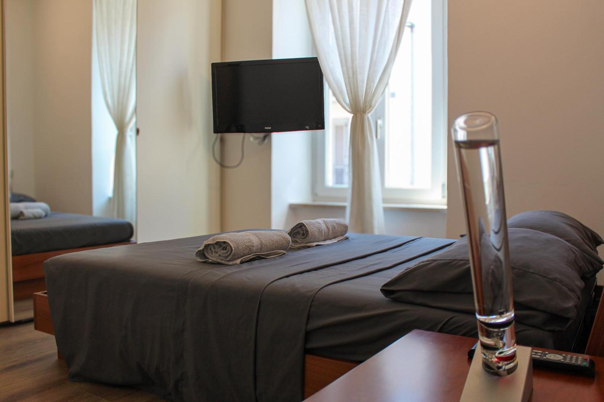 Suite & Charme In Un Palazzo Storico Di Bergamo Exterior photo